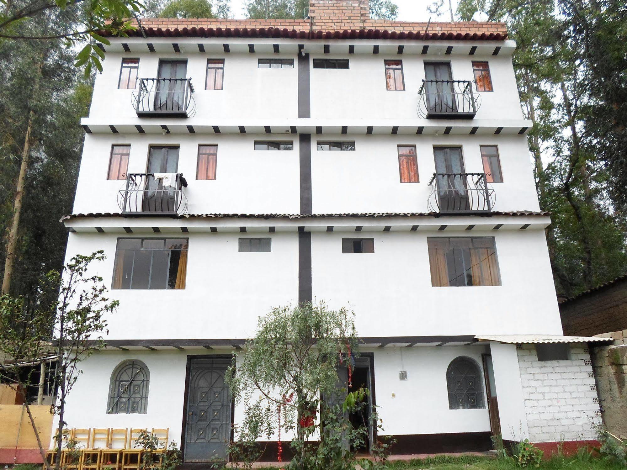 Hostal Casa del Montañista Huaraz  Exterior foto