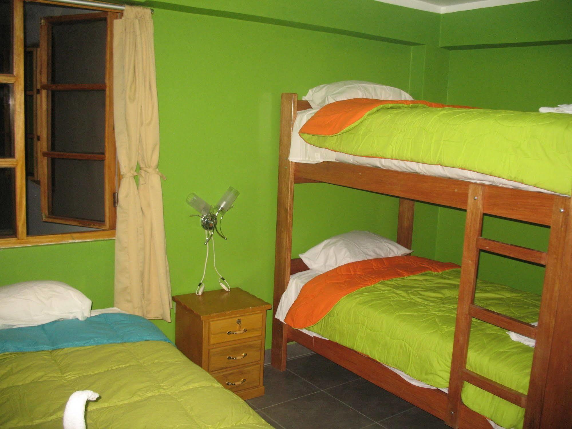 Hostal Casa del Montañista Huaraz  Exterior foto